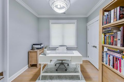 Tiny photo for 735 W Brompton Avenue #2E, Chicago, IL 60657 (MLS # 12529152)