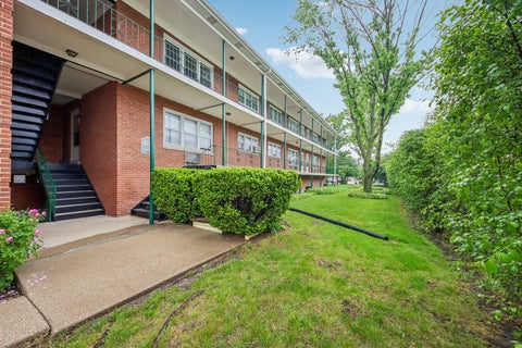 Tiny photo for 1855 Parkside Drive #8, Park Ridge, IL 60068 (MLS # 12699252)