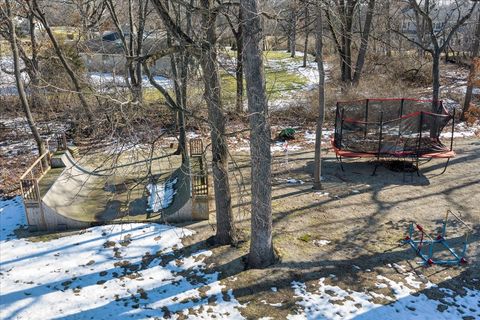Tiny photo for 431 Maplewood Drive, Barrington, IL 60010 (MLS # 12541577)