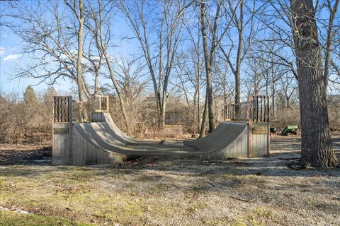 Tiny photo for 431 Maplewood Drive, Barrington, IL 60010 (MLS # 12541577)