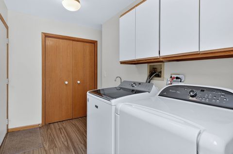 Tiny photo for 1518 Pine View Court, Darien, IL 60561 (MLS # 12570821)