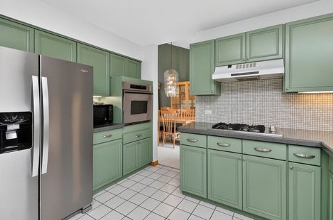 Tiny photo for 1518 Pine View Court, Darien, IL 60561 (MLS # 12570821)