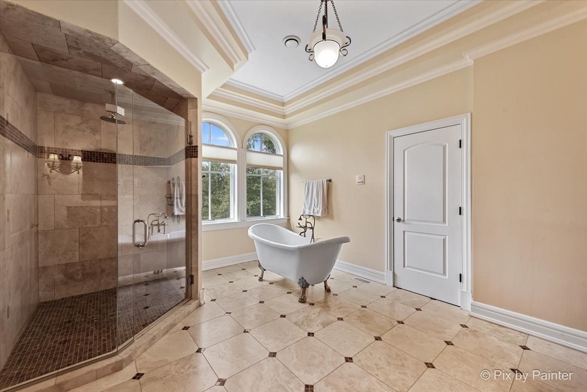 Lake Forest, Illinois, 60045, United States, 4 Bedrooms Bedrooms, ,6 BathroomsBathrooms,Residential,Active,2032073