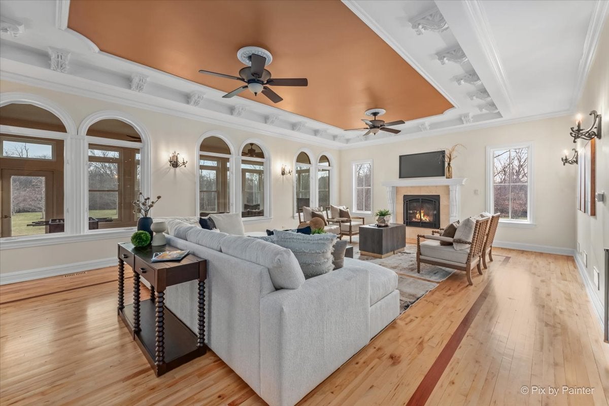 Lake Forest, Illinois, 60045, United States, 4 Bedrooms Bedrooms, ,6 BathroomsBathrooms,Residential,Active,2032073