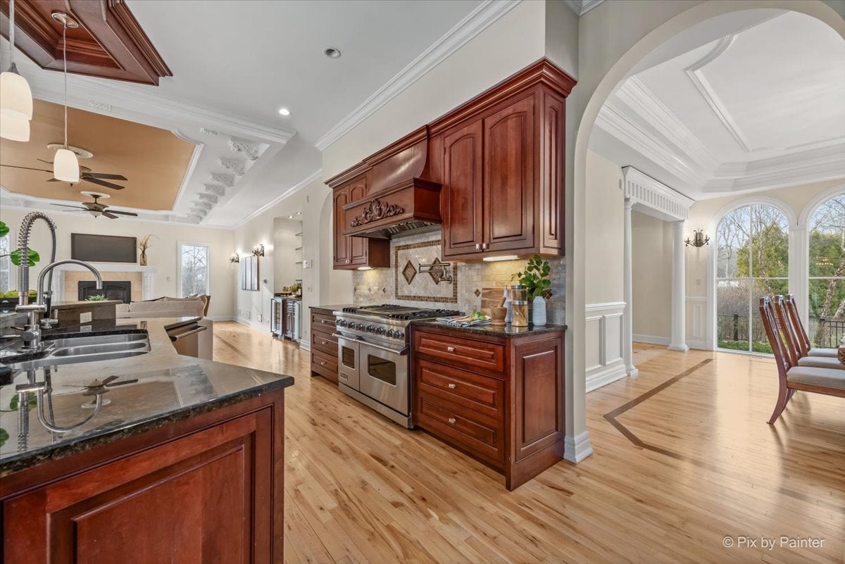 Lake Forest, Illinois, 60045, United States, 4 Bedrooms Bedrooms, ,6 BathroomsBathrooms,Residential,Active,2032073