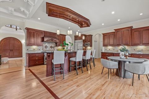 Tiny photo for 27 W Onwentsia Road, Lake Forest, IL 60045 (MLS # 12605765)