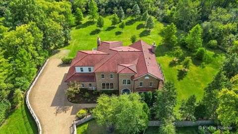 27 W Onwentsia Road Lake Forest IL 60045