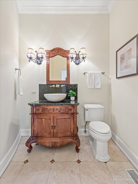 Tiny photo for 27 W Onwentsia Road, Lake Forest, IL 60045 (MLS # 12605765)