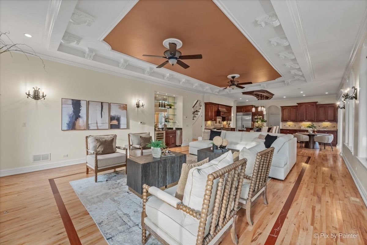Lake Forest, Illinois, 60045, United States, 4 Bedrooms Bedrooms, ,6 BathroomsBathrooms,Residential,Active,2032073