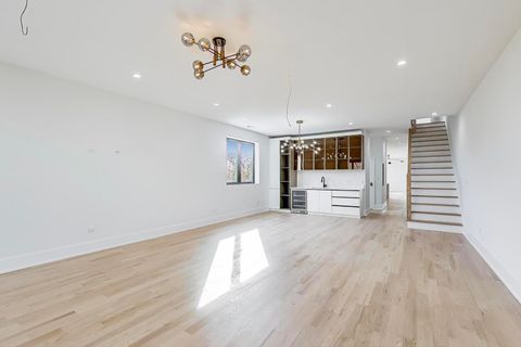 Tiny photo for 2307 W Foster Avenue #3, Chicago, IL 60625 (MLS # 12506965)