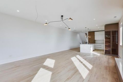 Tiny photo for 2307 W Foster Avenue #3, Chicago, IL 60625 (MLS # 12506965)