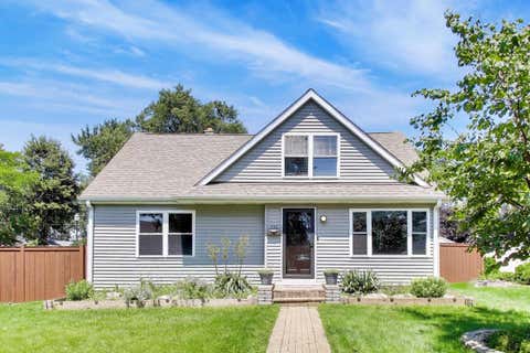 Photo of 232 E VILLAGE Drive, Northlake, IL 60164 (MLS # 12696505)