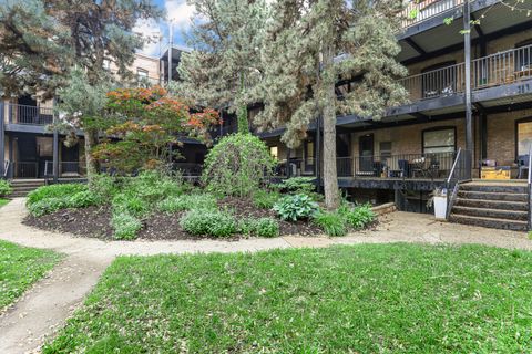 Tiny photo for 2941 N Sheffield Avenue #1, Chicago, IL 60657 (MLS # 12361423)