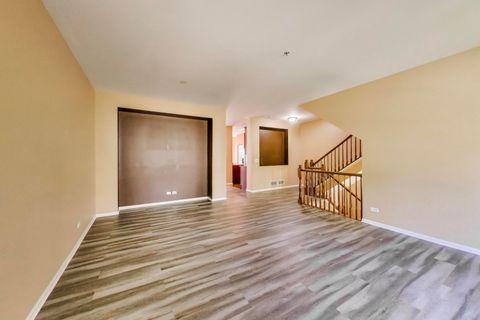 Tiny photo for 932 Tuscany Drive, Streamwood, IL 60107 (MLS # 12651351)