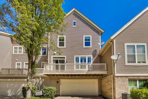 Tiny photo for 932 Tuscany Drive, Streamwood, IL 60107 (MLS # 12651351)