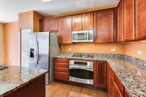 Tiny photo for 932 Tuscany Drive, Streamwood, IL 60107 (MLS # 12651351)