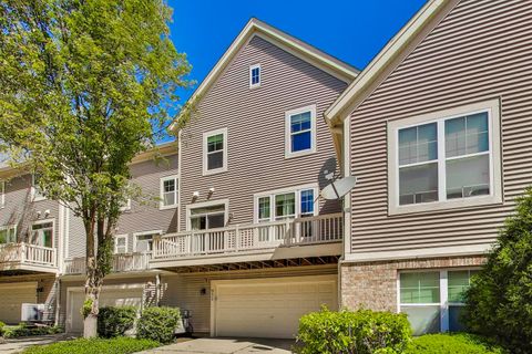 Tiny photo for 932 Tuscany Drive, Streamwood, IL 60107 (MLS # 12651351)