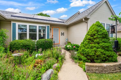 Photo of 1626 Wheeler Street, Woodstock, IL 60098 (MLS # 12419294)