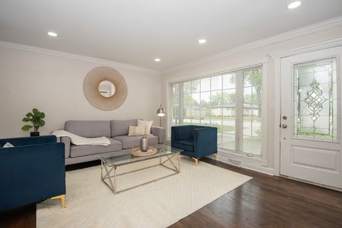 Tiny photo for 216 Flora Avenue, Glenview, IL 60025 (MLS # 12558117)