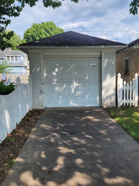 Tiny photo for 757 4th Avenue, Clinton, IA 52732 (MLS # 12768628)