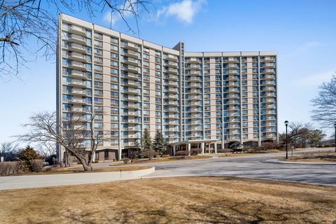 Photo of Oak Brook, IL 60523 (MLS # 12557987)
