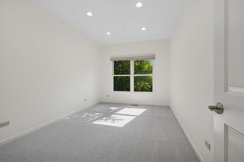 Tiny photo for 6409 Davidson Court, Gurnee, IL 60031 (MLS # 12574129)