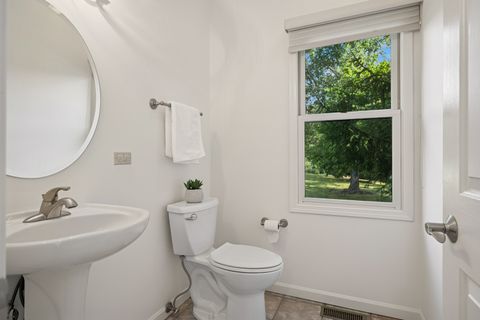 Tiny photo for 6409 Davidson Court, Gurnee, IL 60031 (MLS # 12574129)