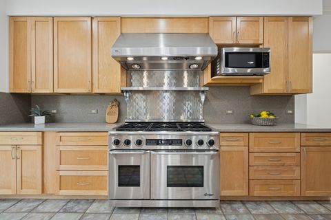 Tiny photo for 6409 Davidson Court, Gurnee, IL 60031 (MLS # 12574129)