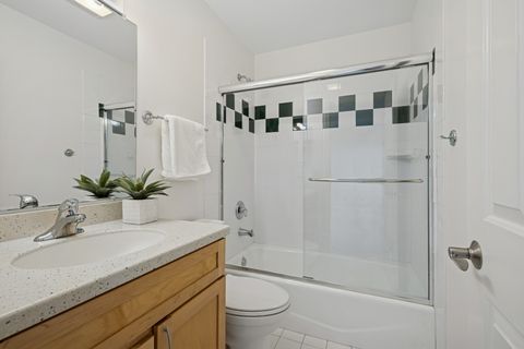 Tiny photo for 6409 Davidson Court, Gurnee, IL 60031 (MLS # 12574129)