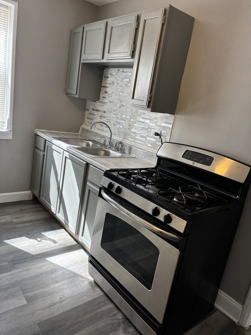 2055 E 72nd Street 1W