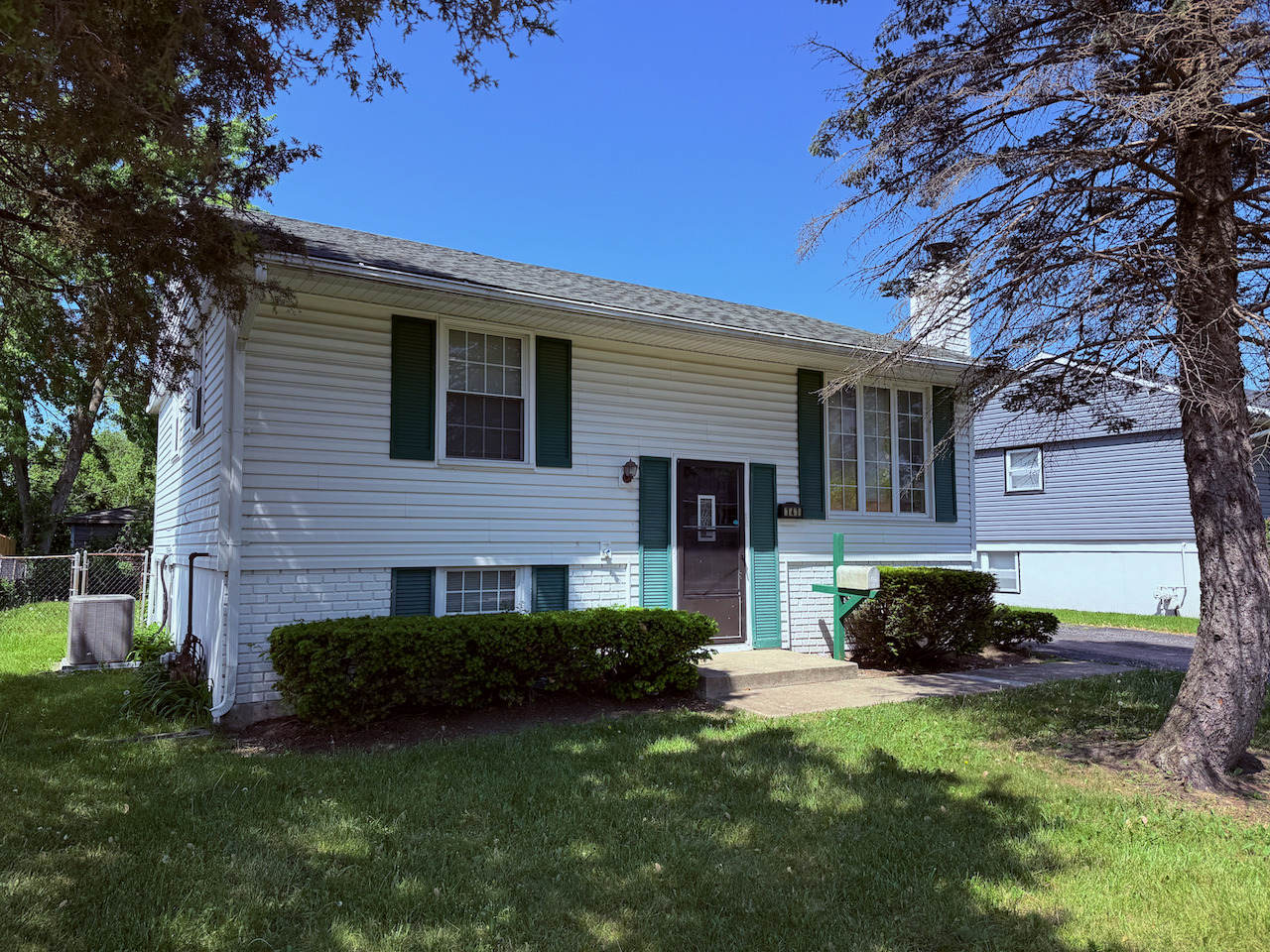 141 E Mulberry Drive
