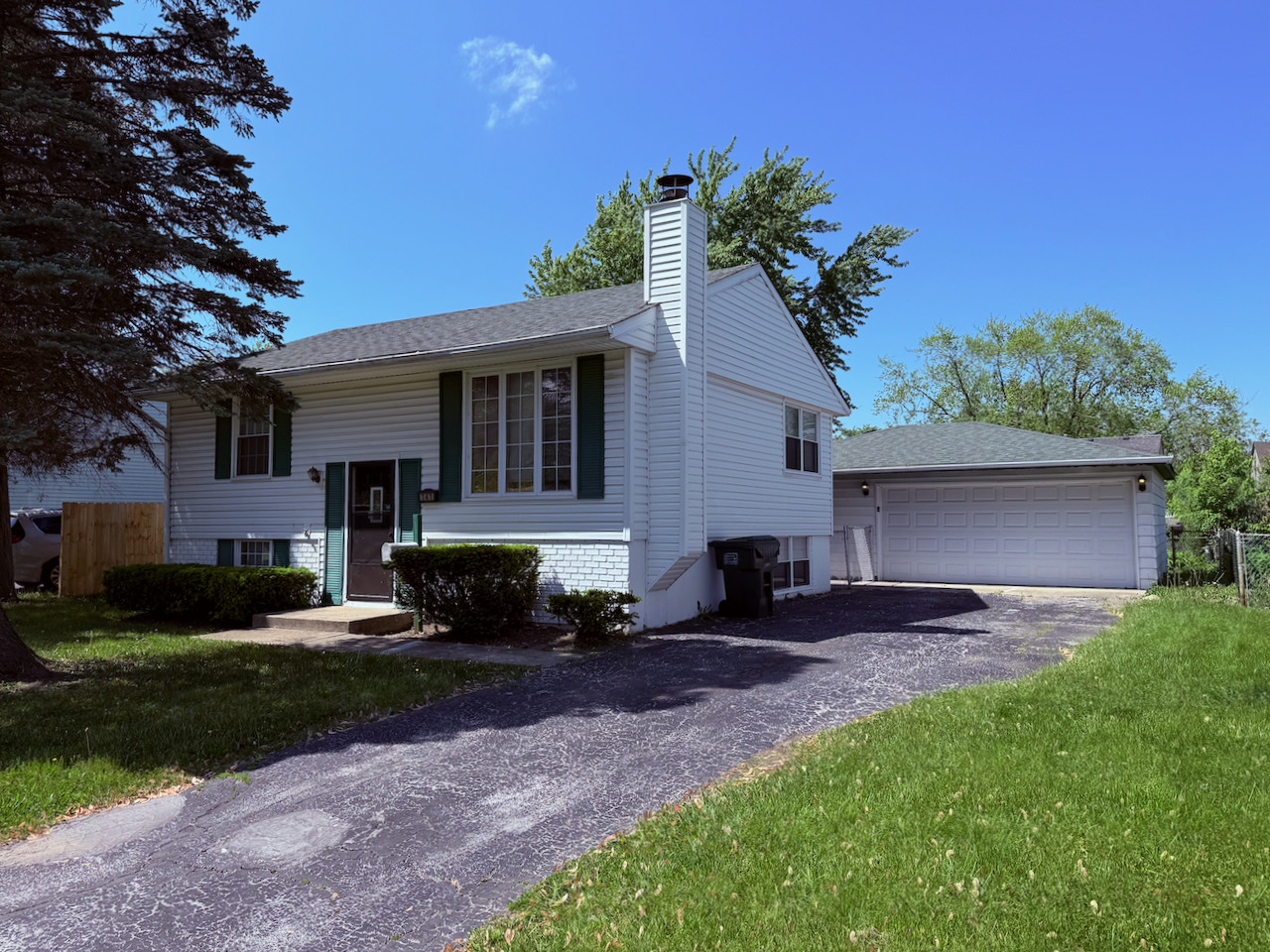 141 E Mulberry Drive