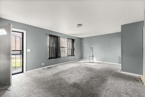 Tiny photo for 7945 S Phillips Avenue, Chicago, IL 60617 (MLS # 12596267)