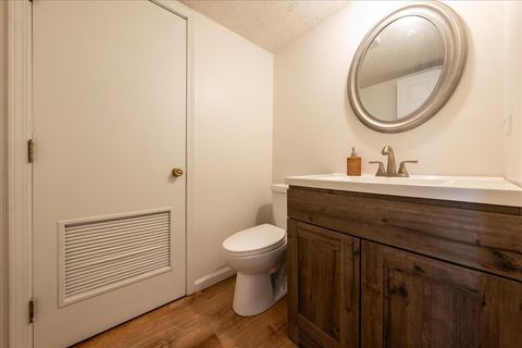 Tiny photo for 120 Bright Oaks Circle, Cary, IL 60013 (MLS # 12479167)