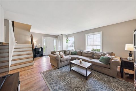 Tiny photo for 120 Bright Oaks Circle, Cary, IL 60013 (MLS # 12479167)