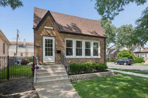 Photo of 6830 W Imlay Street, Chicago, IL 60631 (MLS # 12713261)