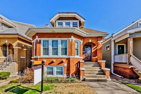 Photo of 5381 N Lynch Avenue, Chicago, IL 60630 (MLS # 12604789)