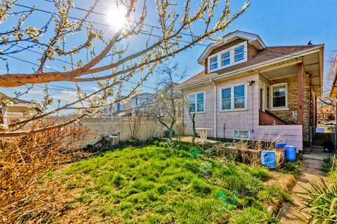 Tiny photo for 5381 N Lynch Avenue, Chicago, IL 60630 (MLS # 12604789)