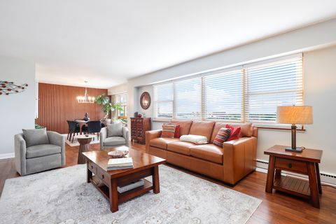 Tiny photo for 141 N La Grange Road #805, La Grange, IL 60525 (MLS # 12672821)