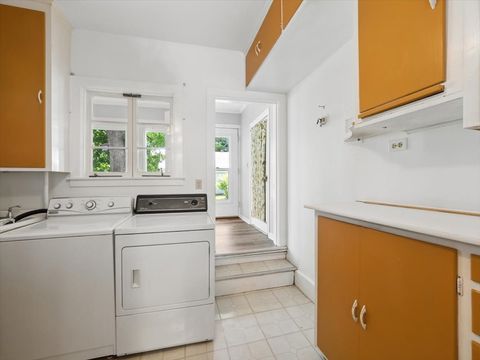 Tiny photo for 904 S 2nd Avenue, Des Plaines, IL 60016 (MLS # 12644440)