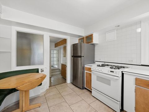 Tiny photo for 904 S 2nd Avenue, Des Plaines, IL 60016 (MLS # 12644440)