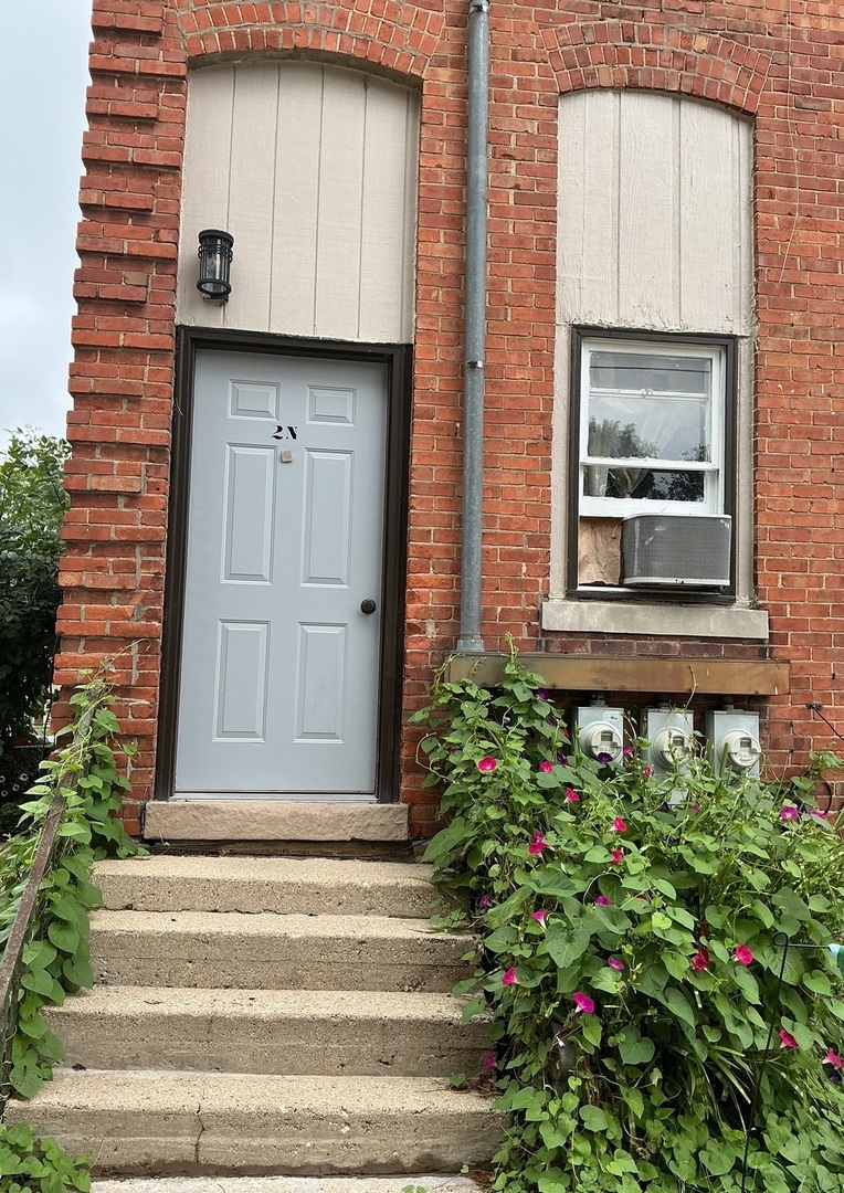 2s114 S Harter Road S