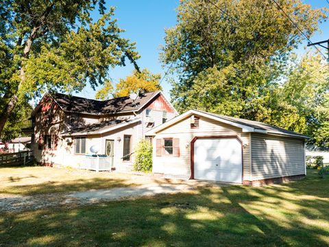 Tiny photo for 702 E Timber Street, Pontiac, IL 61764 (MLS # 12488883)