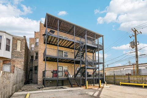 Tiny photo for 4644 S Prairie Avenue #2N, Chicago, IL 60653 (MLS # 12567475)