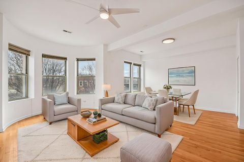 Tiny photo for 4644 S Prairie Avenue #2N, Chicago, IL 60653 (MLS # 12567475)