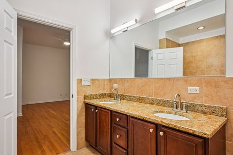 Tiny photo for 4644 S Prairie Avenue #2N, Chicago, IL 60653 (MLS # 12567475)