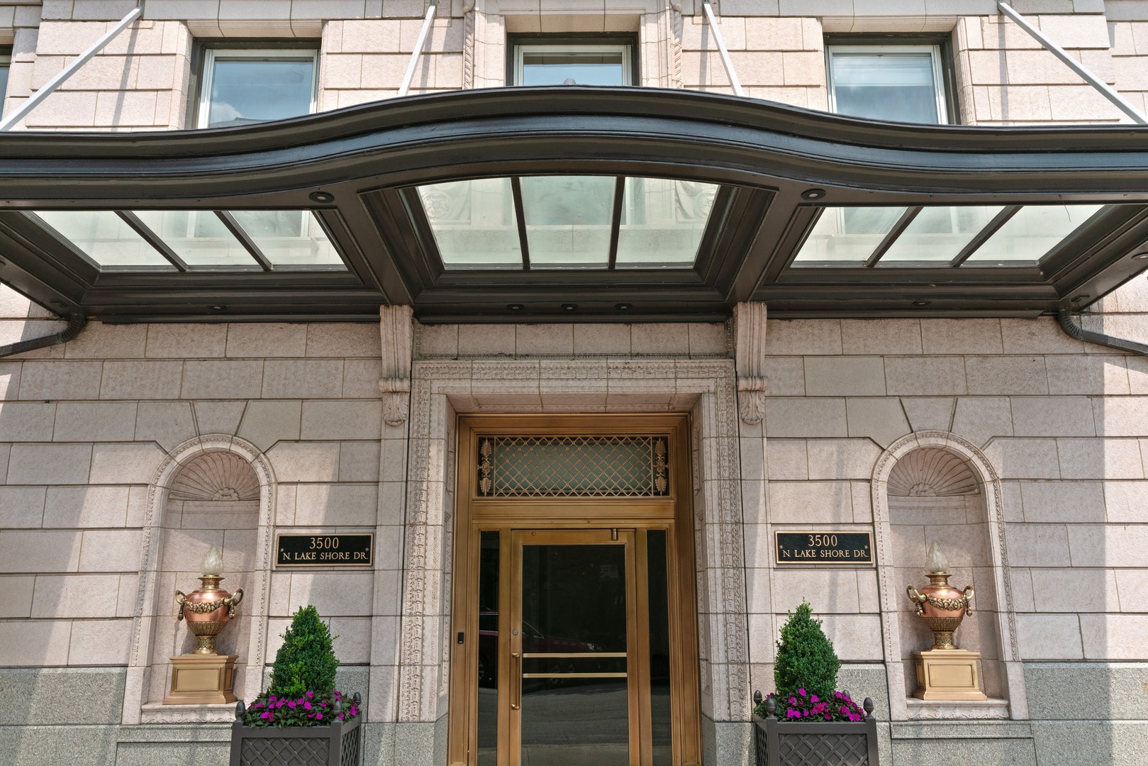 3500 N Lake Shore Drive 3C