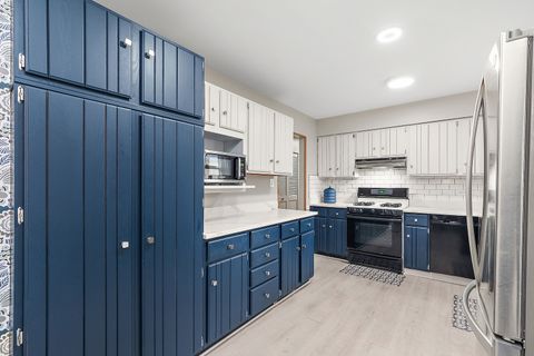 Tiny photo for 14405 Greenland Avenue, Orland Park, IL 60462 (MLS # 12542852)