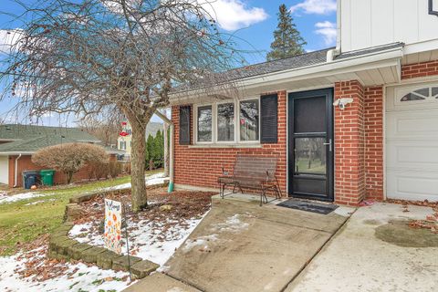 Tiny photo for 14405 Greenland Avenue, Orland Park, IL 60462 (MLS # 12542852)