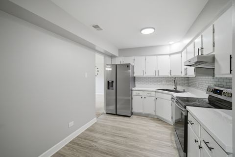 Tiny photo for 2600 Brookwood Way Drive #114, Rolling Meadows, IL 60008 (MLS # 12653171)